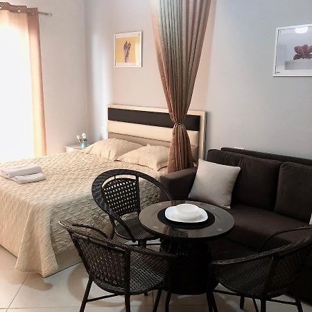 Apartamenti: Silk, Shëngjin מראה חיצוני תמונה